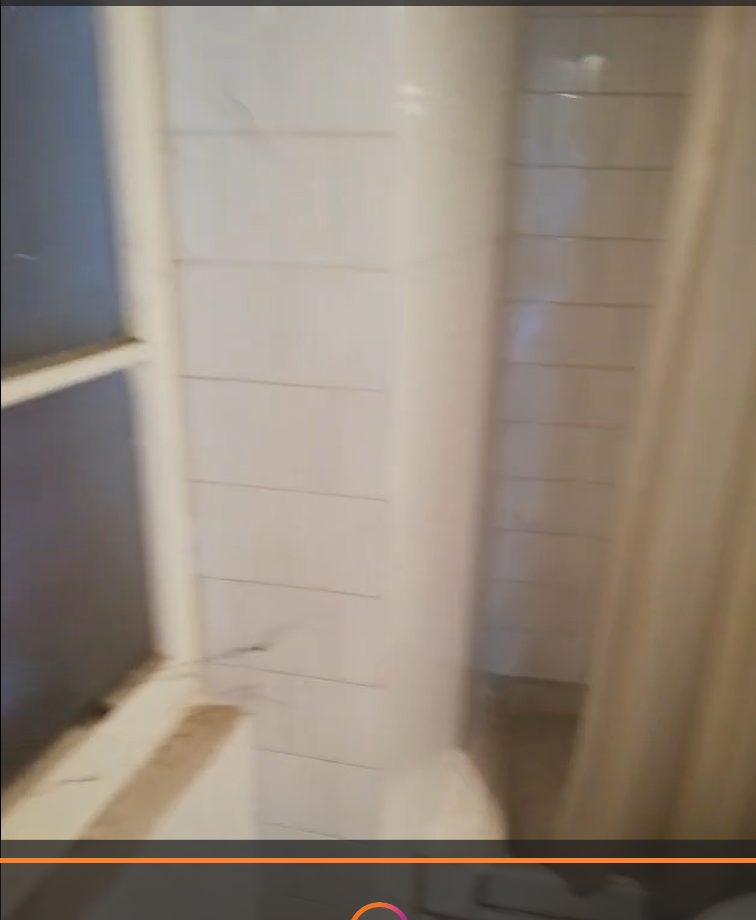 Bathroom — shower & tub Before